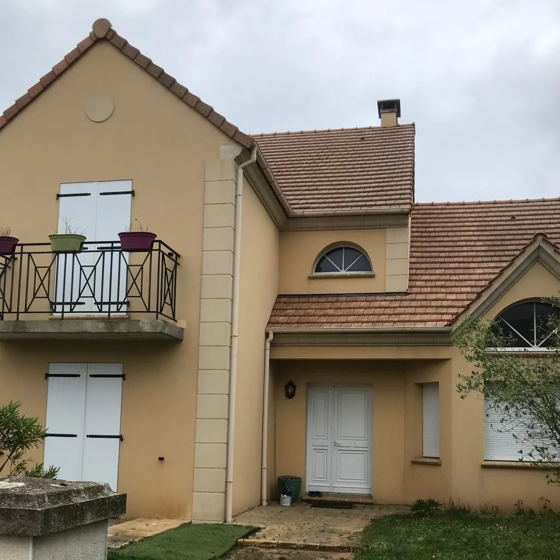 Réalisation : La maison une fois terminée — Toiture et façade